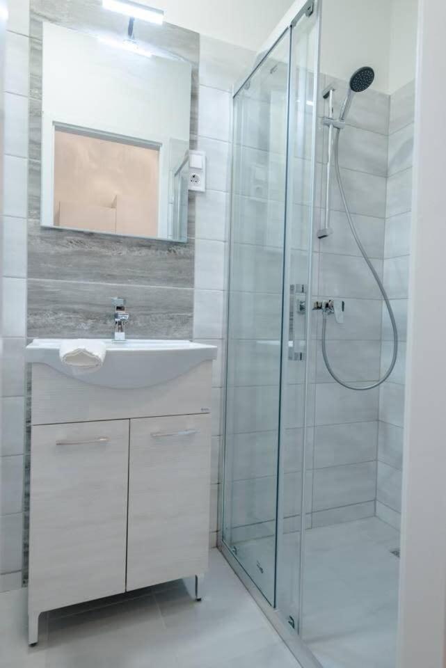 Brand New Studio With Aircon In The Center Budapešť Exteriér fotografie